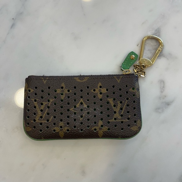 Louis Vuitton Limited Edition Green Monogram Perforated Pochette Cles Key Pouch - Picture 2 of 10